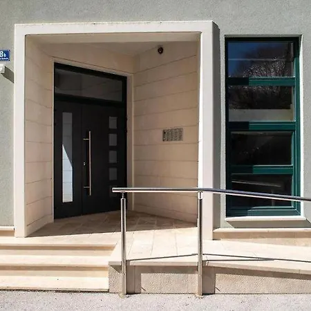 Apartment Apartman Elizabetta Makarska