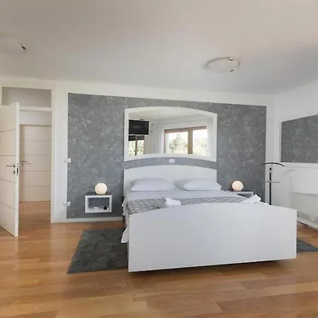 Apartment Apartman Elizabetta Makarska